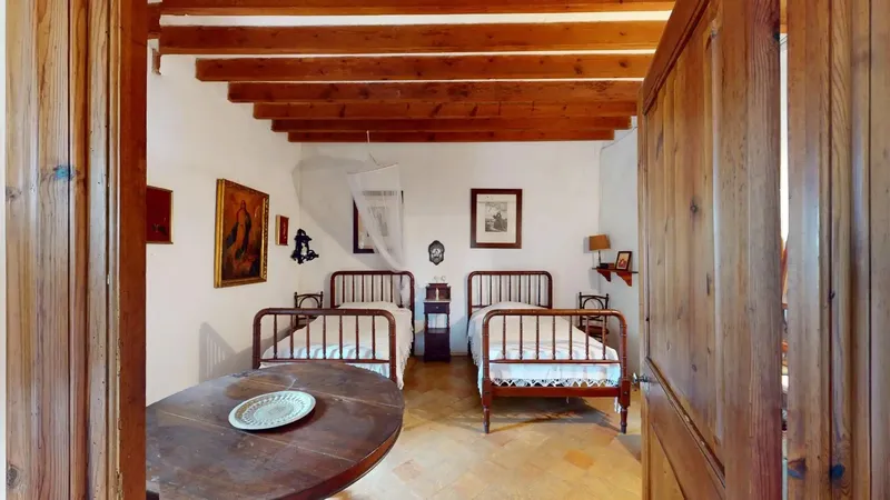 Large traditional Mallorcan country house from 1900 in Son Sardina — photo 9