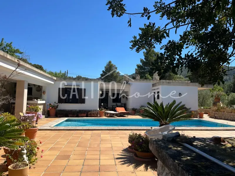 Exclusive! Urban estate for sale in Calvià, free, with single-family home and pool, in a quiet and natural environment. — photo 2