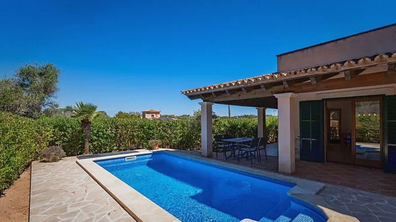 Chalet with pool and ETV in Cala Llombards – short walk to the sea — photo 3