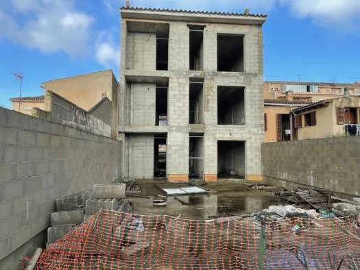 Building, 500 m² — photo 1