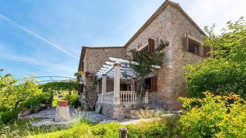 This beautiful estate is located in one of the most sought-after areas between Sóller and the Port of Sóller. — photo 1
