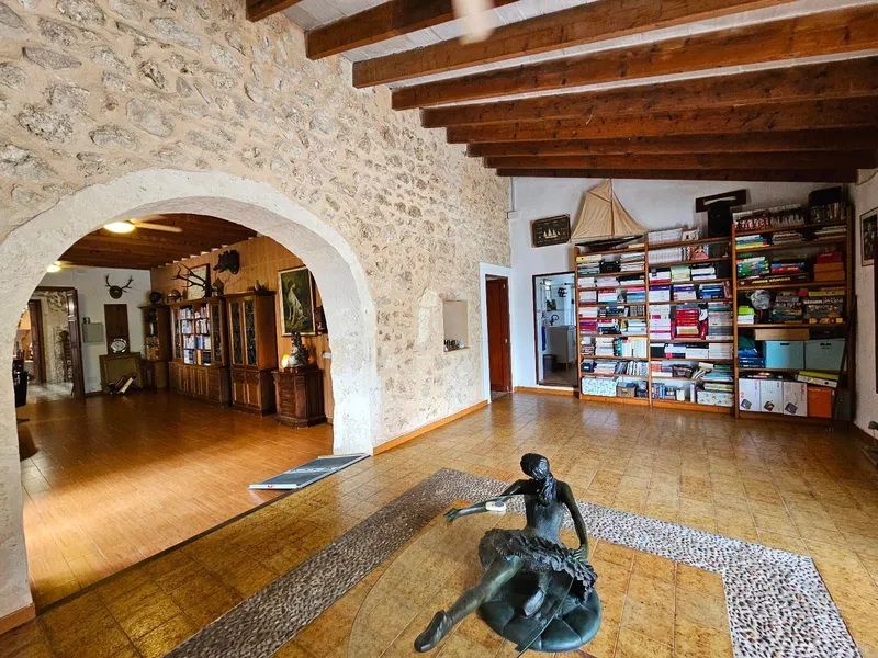 Rustic estate in Lloret de Vista Alegre — photo 9