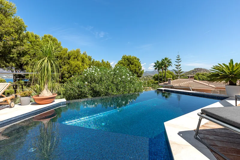 Villa in Santa Ponsa - Extremely high-quality renovated property with guest apartment — photo 2
