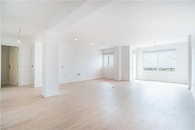 Palma. Colegios- Son Dameto. Apartment with views of the Bay with an area of approximately 95m² plus terrace of 8m2. The property consists of a — photo 3
