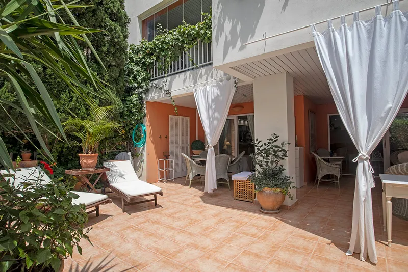Apartment in Bendinat with communal pool — photo 2