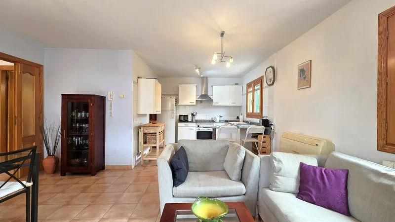 AL-JHRE058 – Semi-detached house with 3 bedrooms, central heating system and a terrace just 500 meters from Can Picafort beach. — photo 12