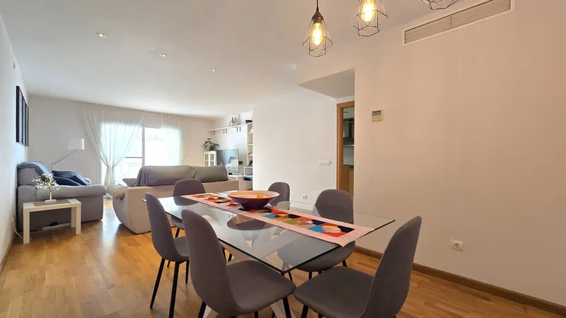 VE-JHRE067 – Beautiful Townhouse with 4 Double Bedrooms and Communal Pool — photo 8