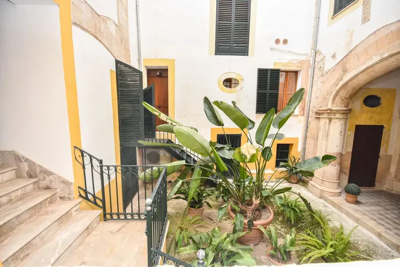 Apartment on first floor or mezzanine in the historic La Calatrava neighborhood, in the heart of Palma's old town — photo 6