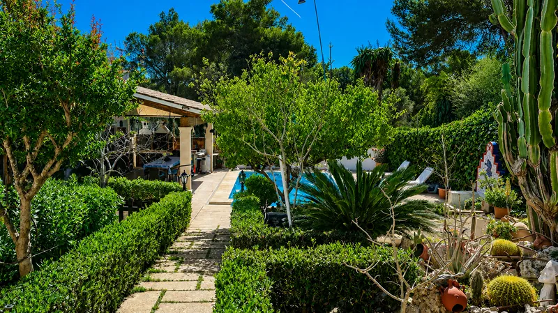 Traditional villa with guest apartment in Santa Ponsa Mas — photo 2