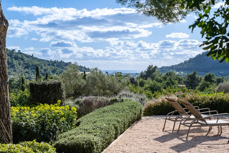 Luxury finca with pool and sea views near Portocolom — photo 4