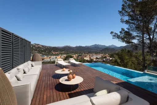Puerto Andratx, elegant newly built villa with views of Port d'Andratx harbor — photo 1
