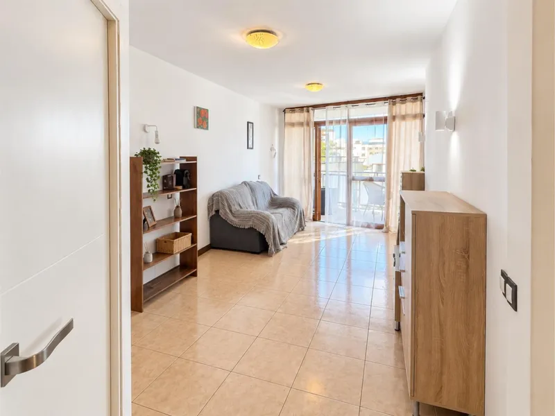 Piso con terraza y vistas al puerto en el Paseo Marítimo de Palma — photo 4