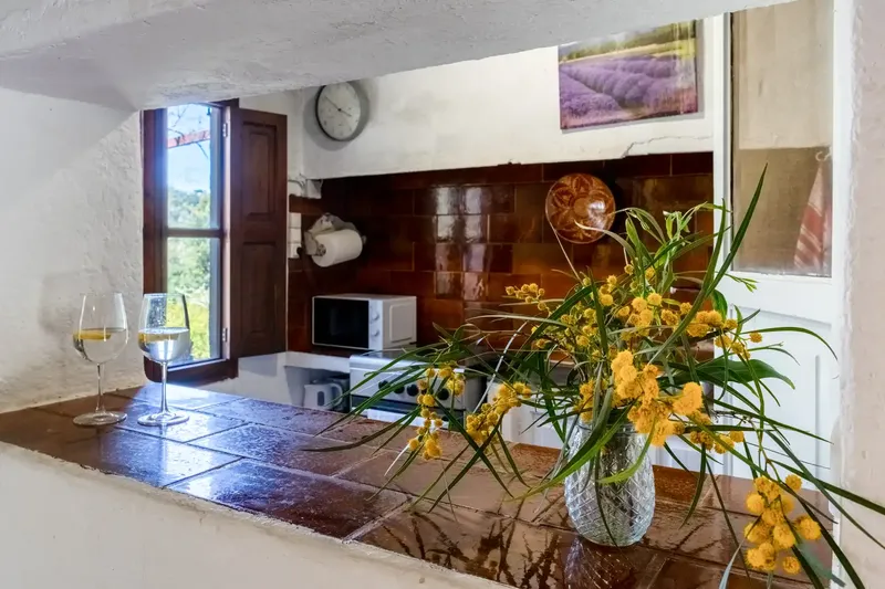 This charming natural stone finca from 1900 combines the authentic character of Mallorca with versatile usage possibilities — photo 9
