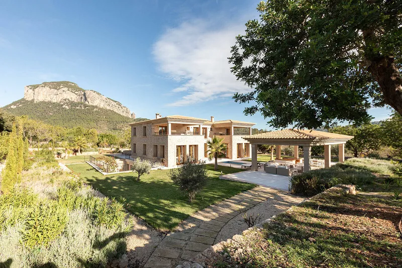 Exclusive mansion in Alaró - A luxury retreat with spa, guest house and 20m pool — photo 2