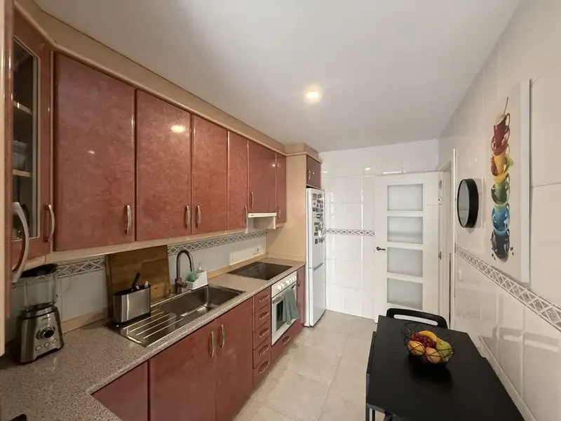 Magnífica planta baja completamente reformada, situada a tan solo 300 metros del mar, en una ubicación ideal para disfrutar de la tranquilid — photo 7