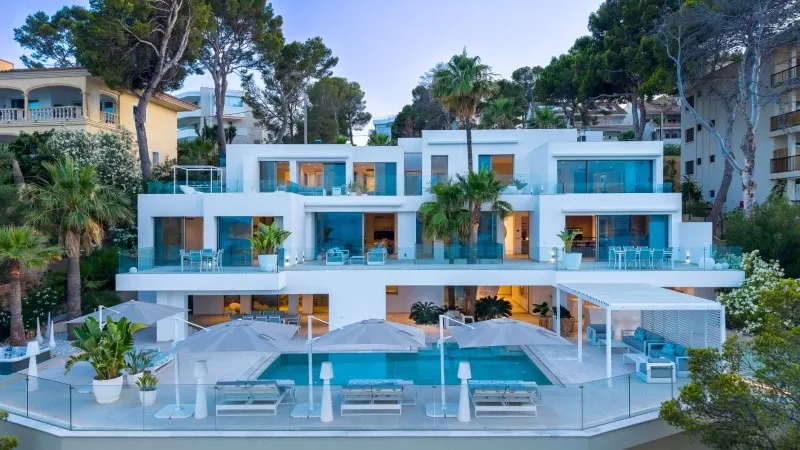 Exclusive villa with sea views in Cala Llamp Puerto Andratx — photo 2