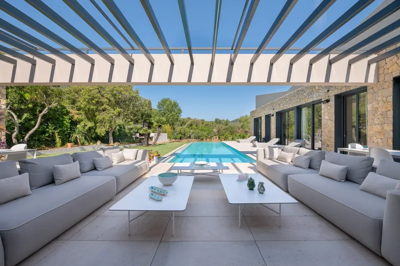 Villa with pool in Esporlas — photo 3