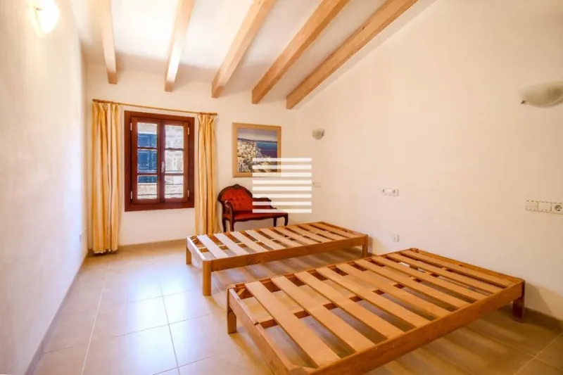 Reserved.- Charming Townhouse in Alcudia Old Town with Patio and Separate Studio — photo 2