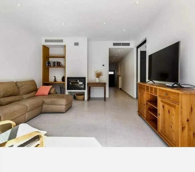 196m² Stadthaus mit 5 Zimmern, 2 Bädern und Garage zu kaufen — photo 10