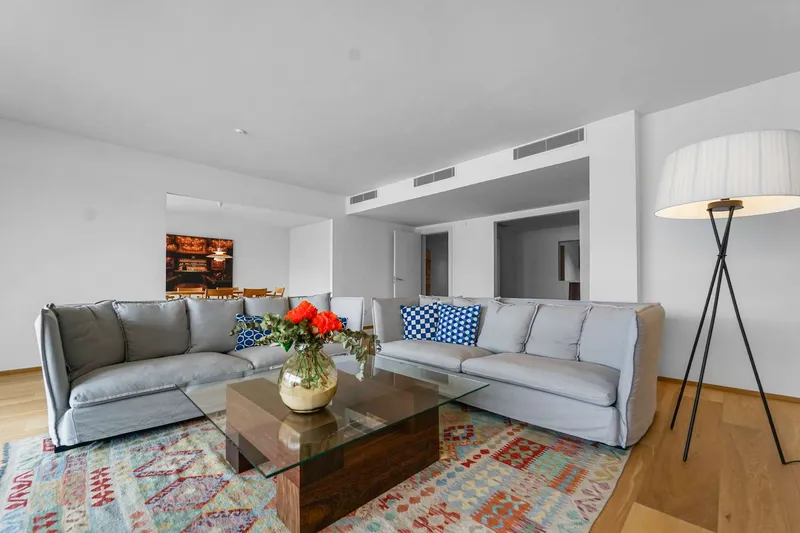 Luxury apartment on Paseo Marítimo in Palma — photo 2