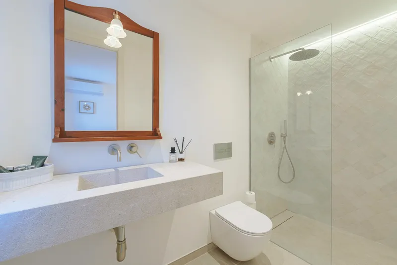 Seasonal rental: Seafront residence in Capdepera for rent — photo 10
