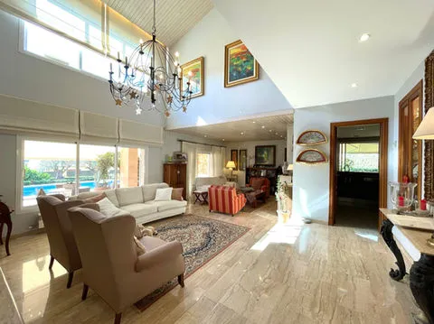 Elegant villa for sale in Sant Marçal with pool and views of the Bay of Palma — photo 10
