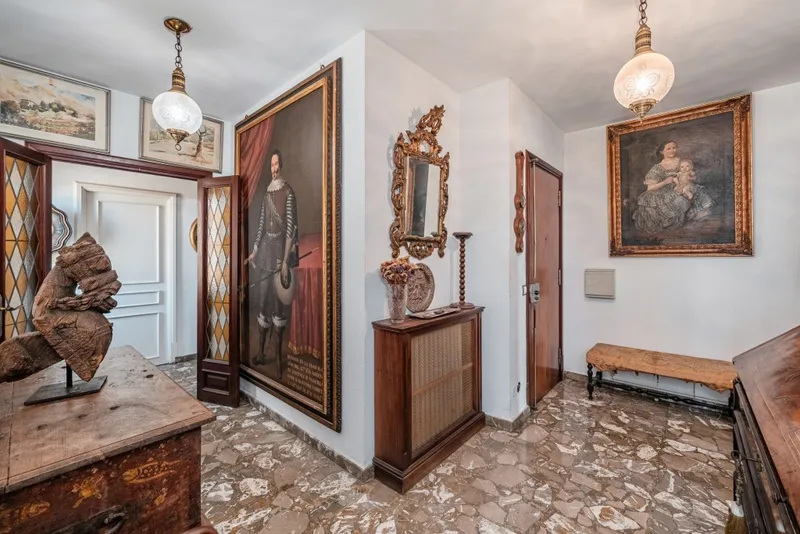 Palma Casco Antiguo prestigious area apartment for sale with attic room and large attic space — photo 6