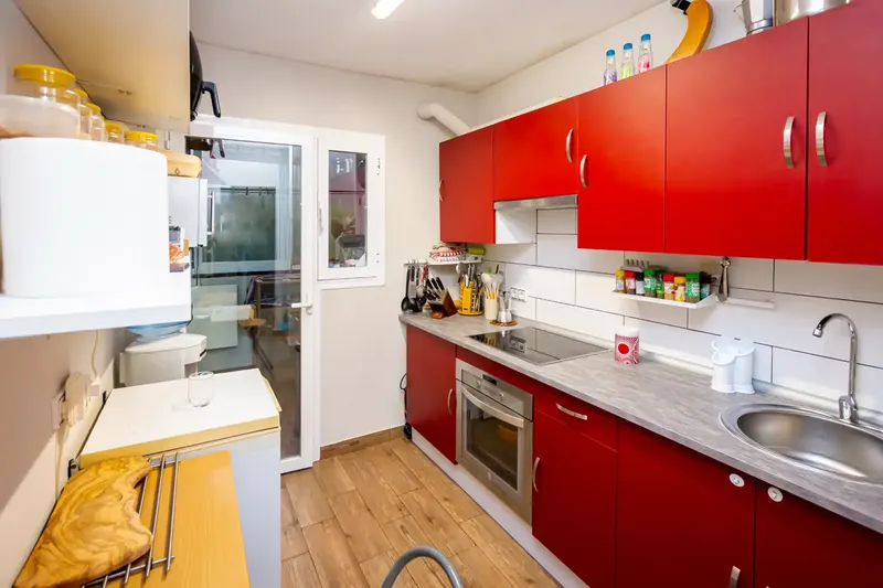 Bonallarmca offers this great opportunity in Son Ferrer. Beautiful ground floor renovated with taste in a very quiet area, with excellent quality — photo 6