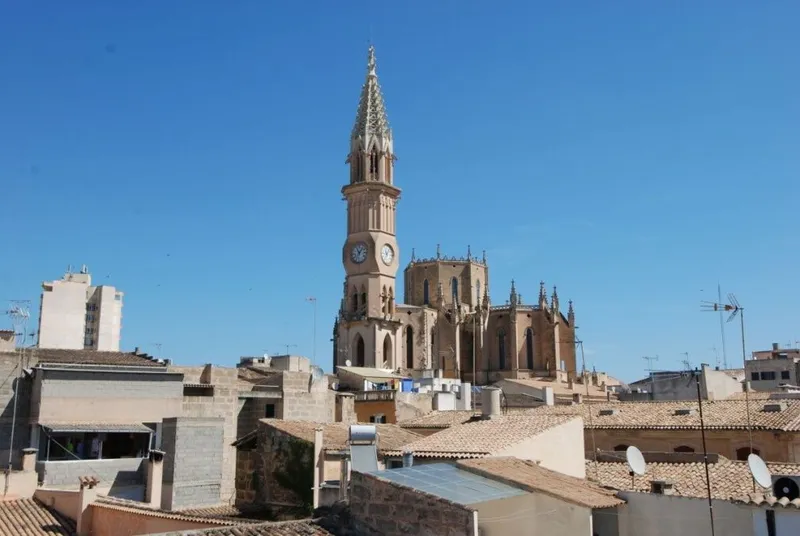 Bright and spacious apartment in the old down town of Manacor — photo 8