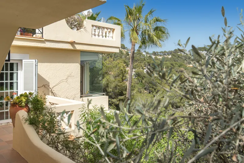 Mediterranean villa for sale in Costa de la Calma with partial sea views — photo 4