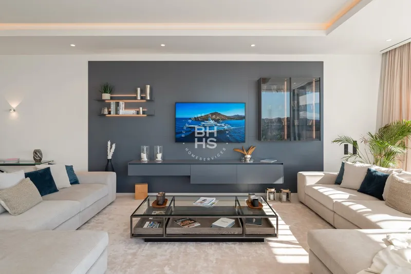 Villa for sale in Cala Llamp — photo 10