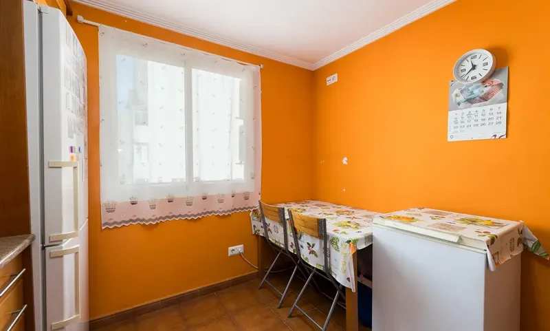Spacious exterior and very bright apartment near the... — photo 3