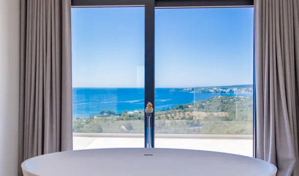 Renovated villa with spectacular views in Costa d'en Blanes — photo 8