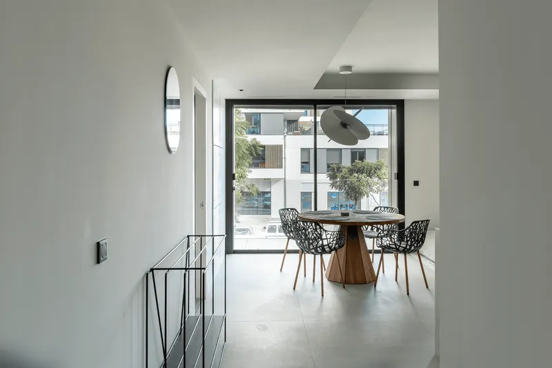 Modern 2-bedroom apartment with terrace in Nou Levant — photo 7