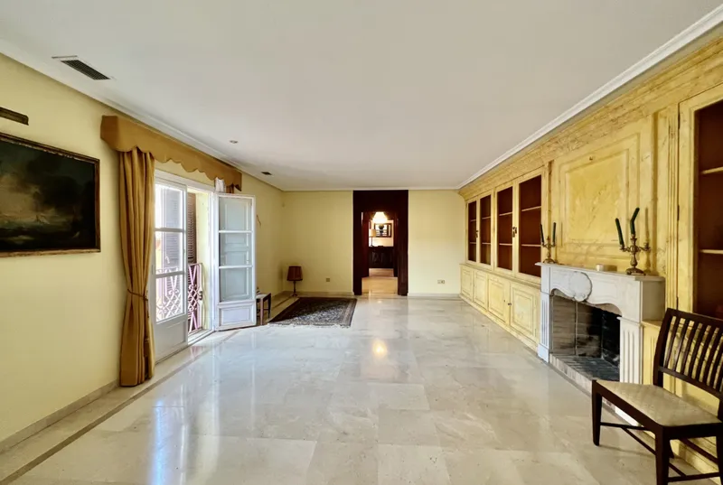 Apartment in a stately building in the old town of Palma — photo 6