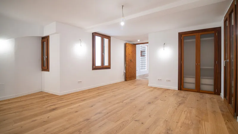 Beautiful duplex apartment in the heart of the old town of Palma — photo 9