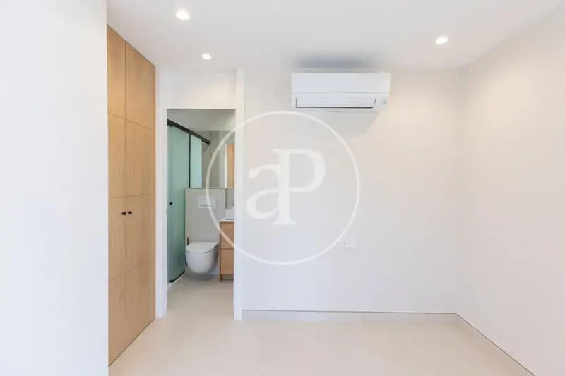 Piso con terraza en venta en Avinguda de Gabriel Roca i Garcías — photo 10