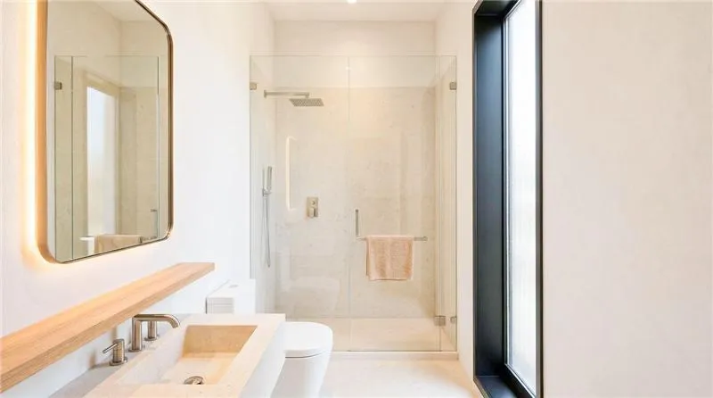 Under construction. Townhouse with a pool — photo 8