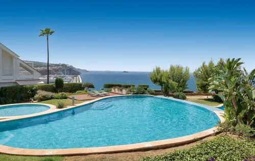 3 Bedrooms in Port Adriano — photo 4