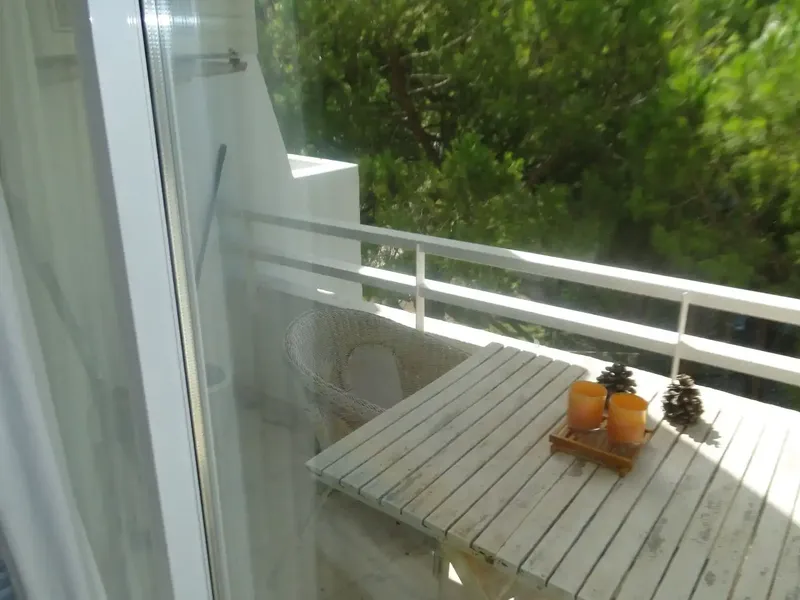 Studio for sale of 40m2 in the Siesta II building. Second floor. Alcudia. Mallorca. Community elements, elevator, reception, pool and — photo 7