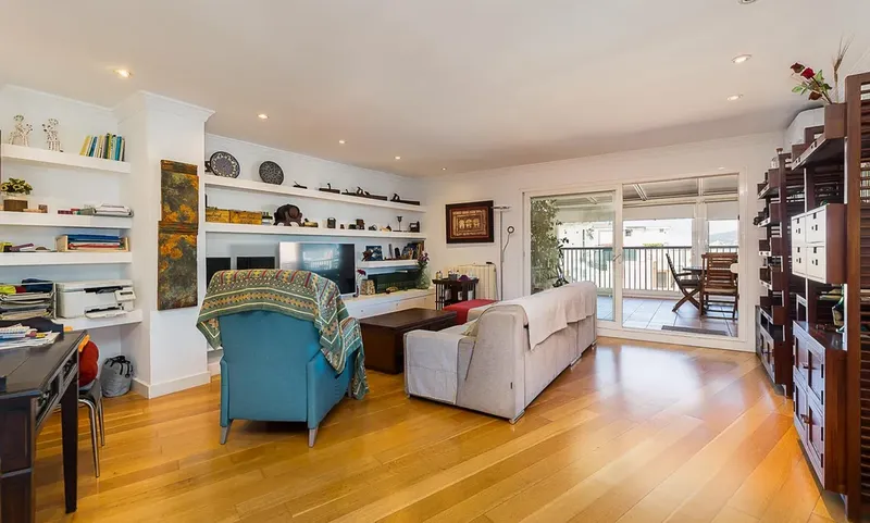 Exclusive penthouse with large panoramic terrace near ... — photo 3