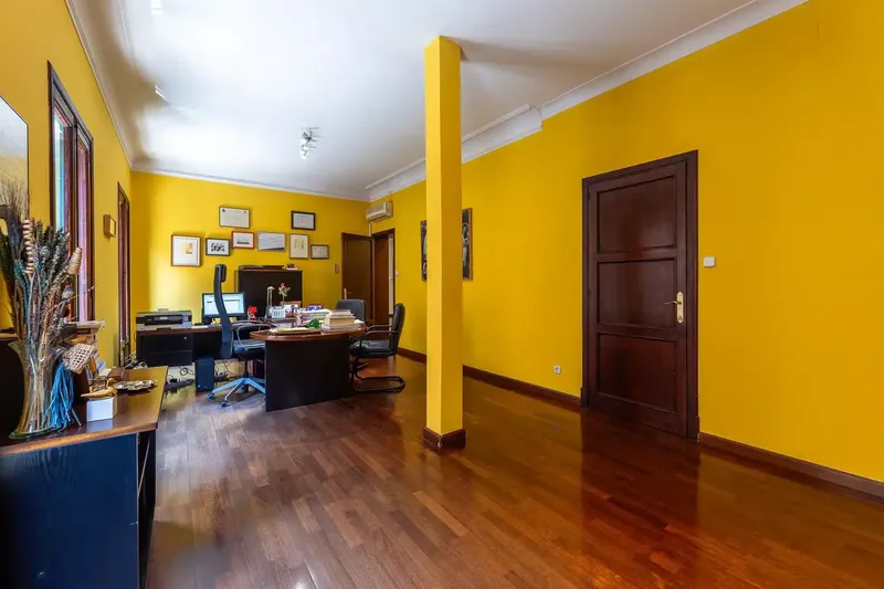 Exclusive property of more than 200 m2 located in one of the most privileged locations in Palma, between Paseo Mallorca and Jaume III, surrounded — photo 7