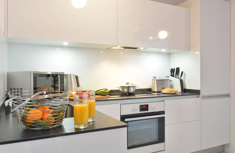 Temporary Professional Rental - Boutique Loft Plaza Mayor 2 Bedrooms — photo 10