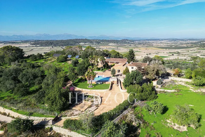 Exclusive property with 13 hectares of land in an exposed location in Montuïri — photo 4