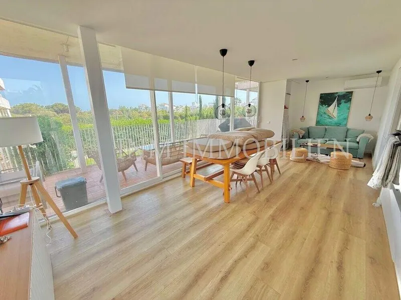 73m² ground floor apartment with 3 rooms, pool and garden for sale — photo 1