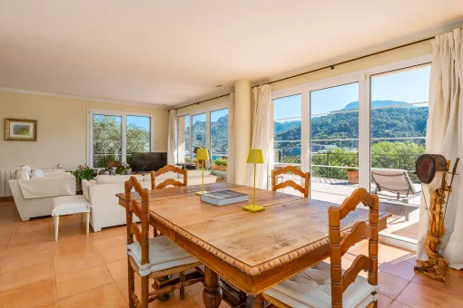 Soller, elegant villa in an elevated location with stunning sea views in Port de Soller — photo 9