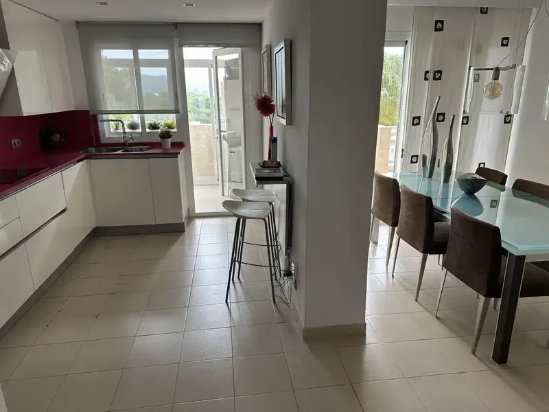 Aquí tienes una descripción atractiva y completa del piso: — photo 3