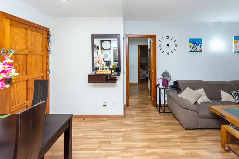 Bonallarmca offers this great opportunity in Son Ferrer. Beautiful ground floor renovated with taste in a very quiet area, with excellent quality — photo 10