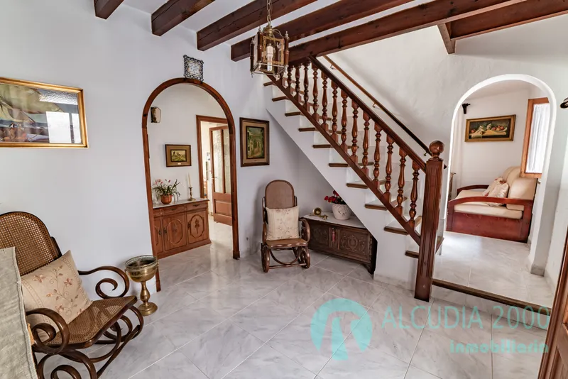 Town House — photo 2