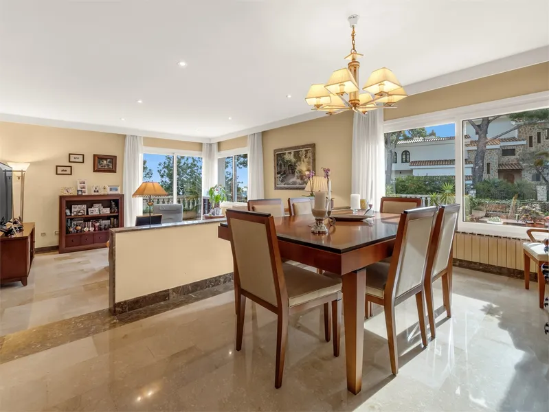 Mediterranean Villa for Sale in Luxury Area of Cas Catala — photo 11